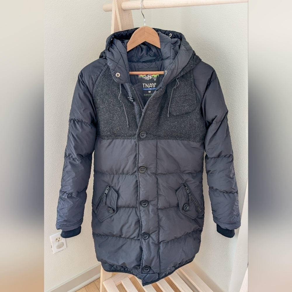 Aritzia TNA Zipper Front Hooded Down Fill Wool Trim Waterproof Puffer Jacket